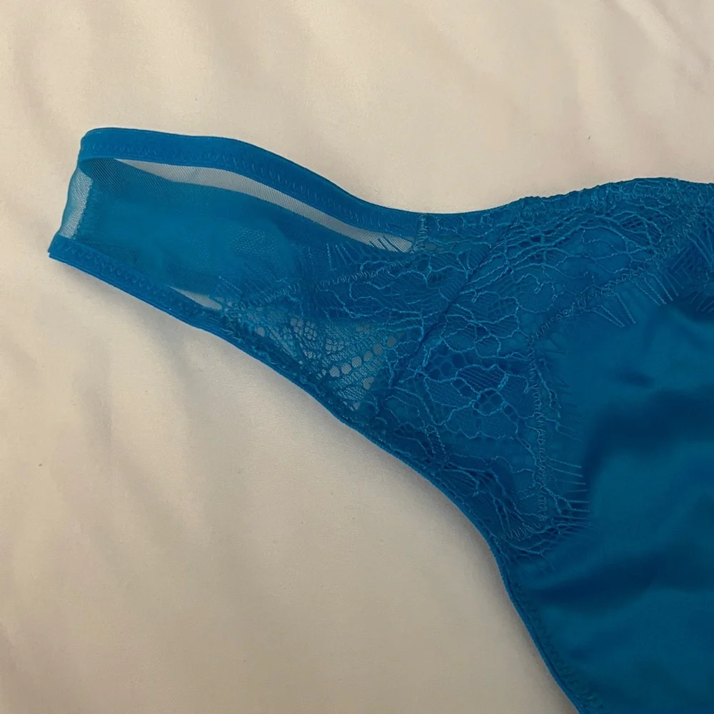 Ann Summers The Siren Thong Small